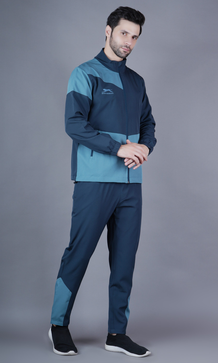Image of Shiv Naresh Solid Men Track Suit