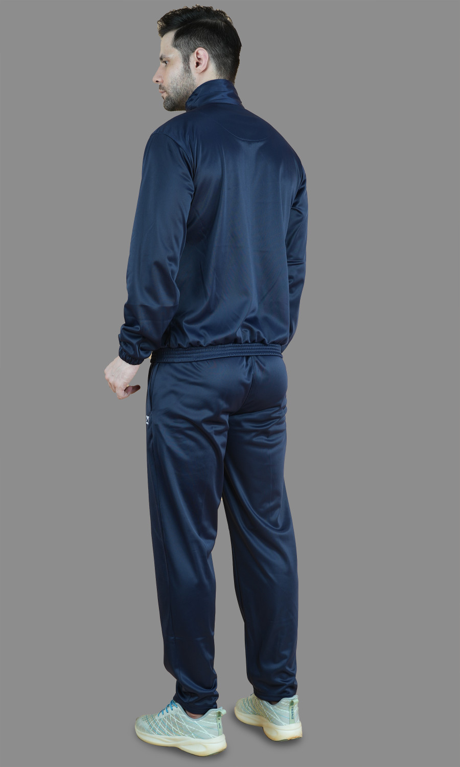 Image of Shiv Naresh Solid Men Track Suit