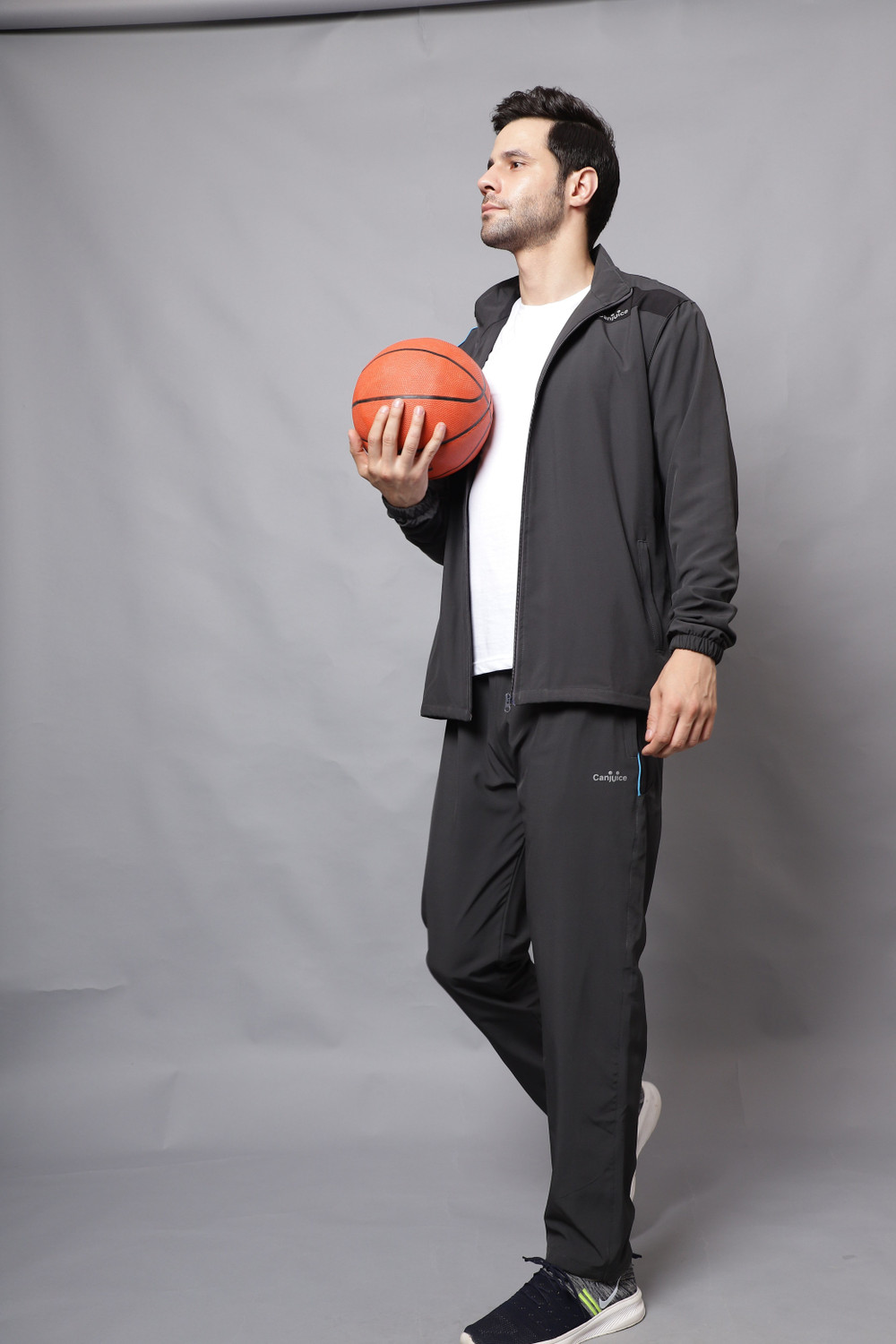 Image of CANJUICE Solid Men Track Suit