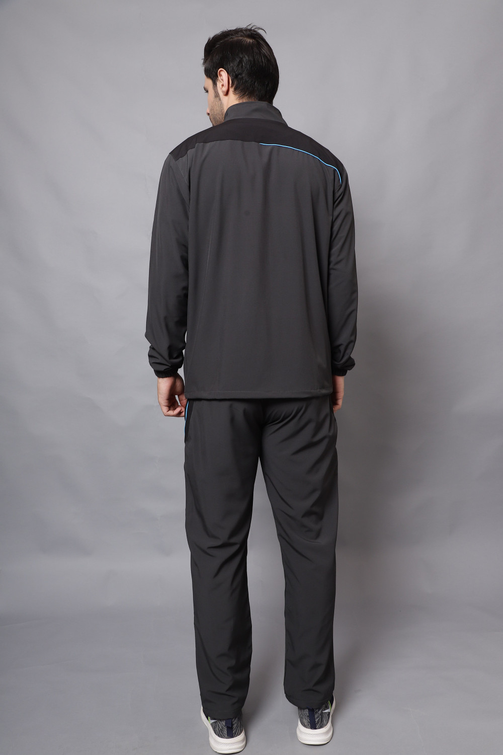 Image of CANJUICE Solid Men Track Suit