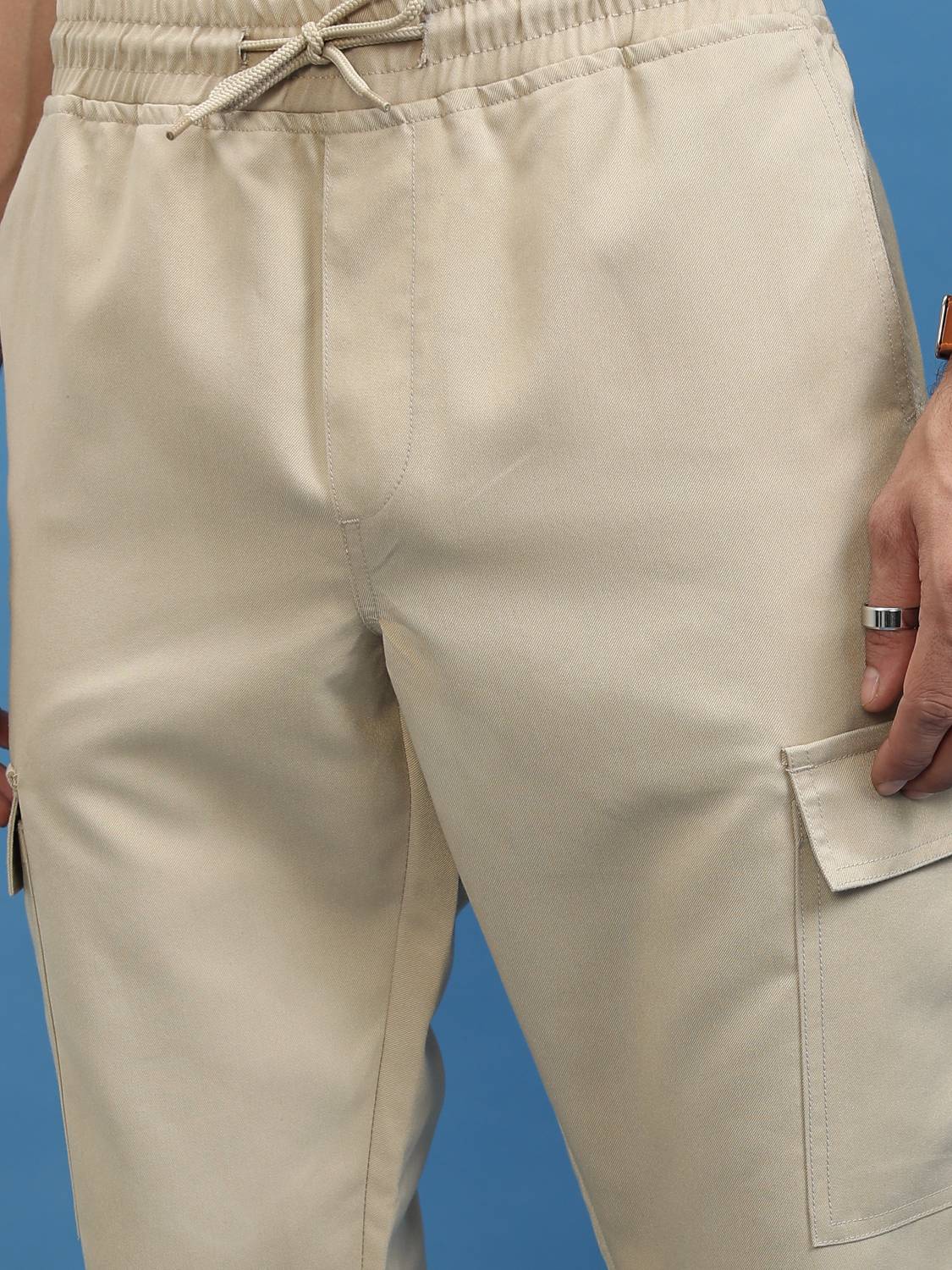 HIGHLANDER Men Khaki Trousers Green - Image 5