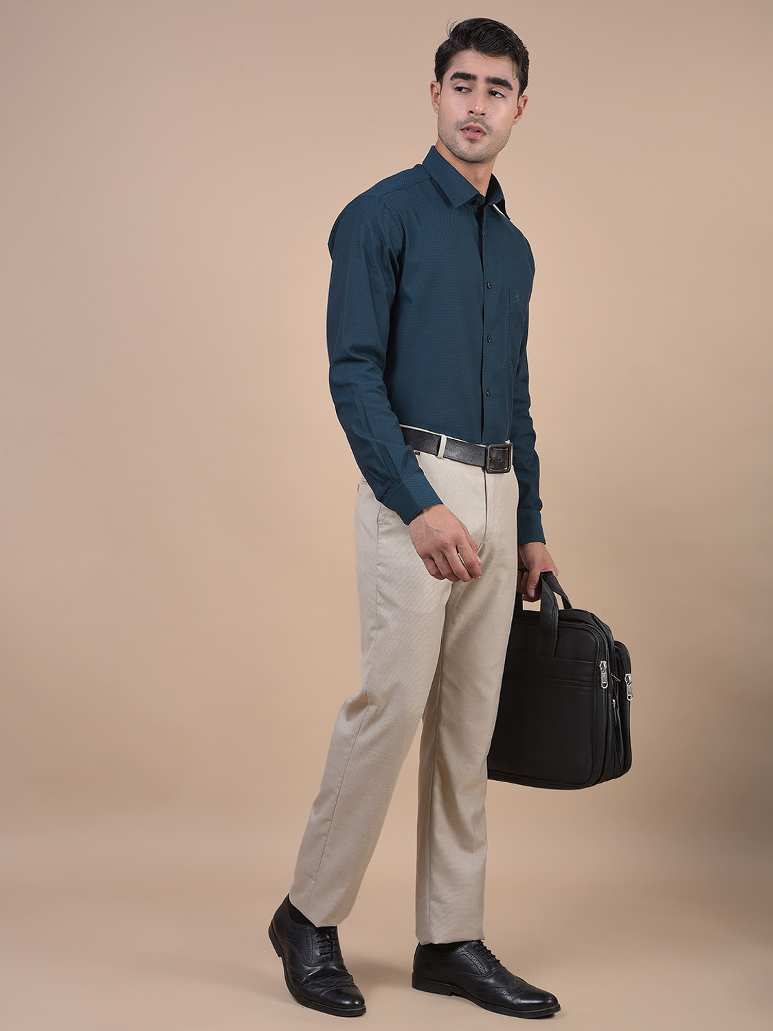 Image of CANTABIL Regular Fit Men Beige Trousers