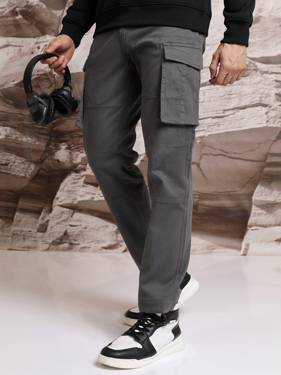 Image of HIGHLANDER Regular Fit Men Grey Trousers