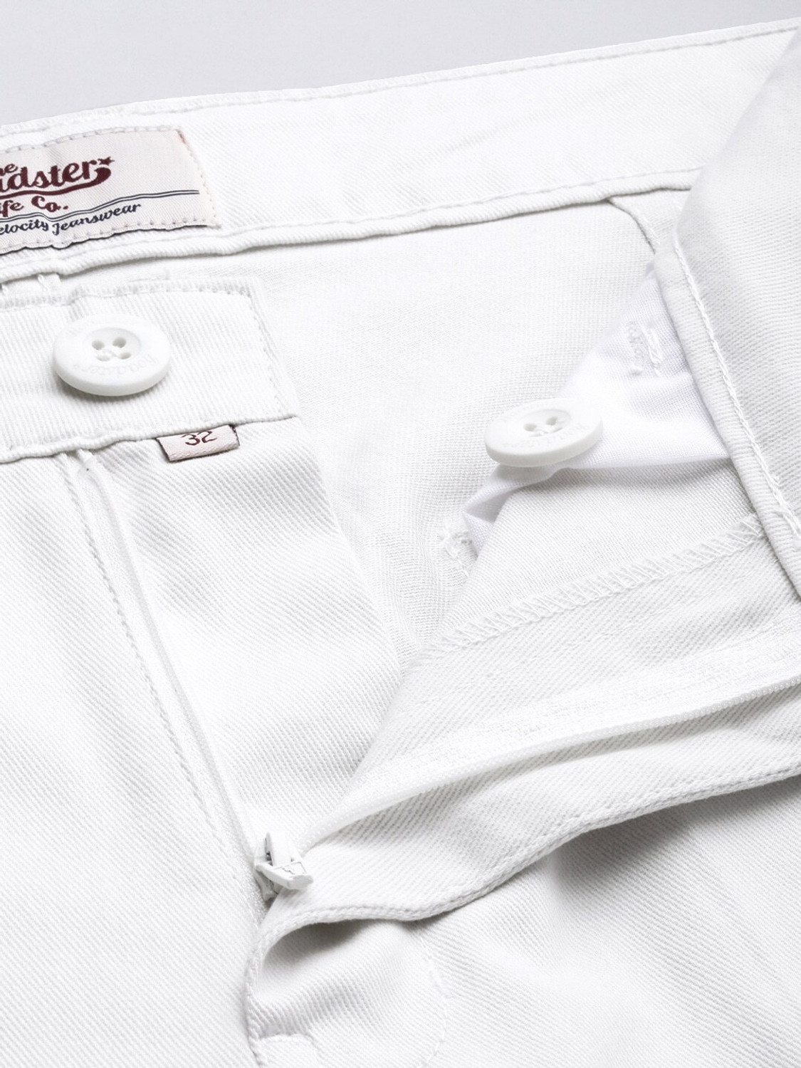 Image of Roadster Regular Fit Men White Trousers