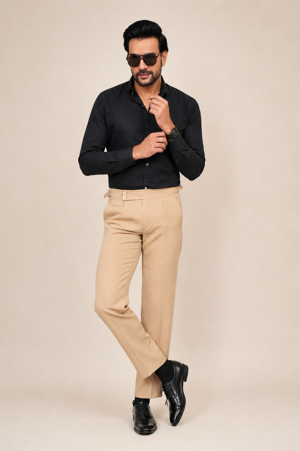 Image of El Cielo Men Relaxed Beige Lycra Blend Trousers