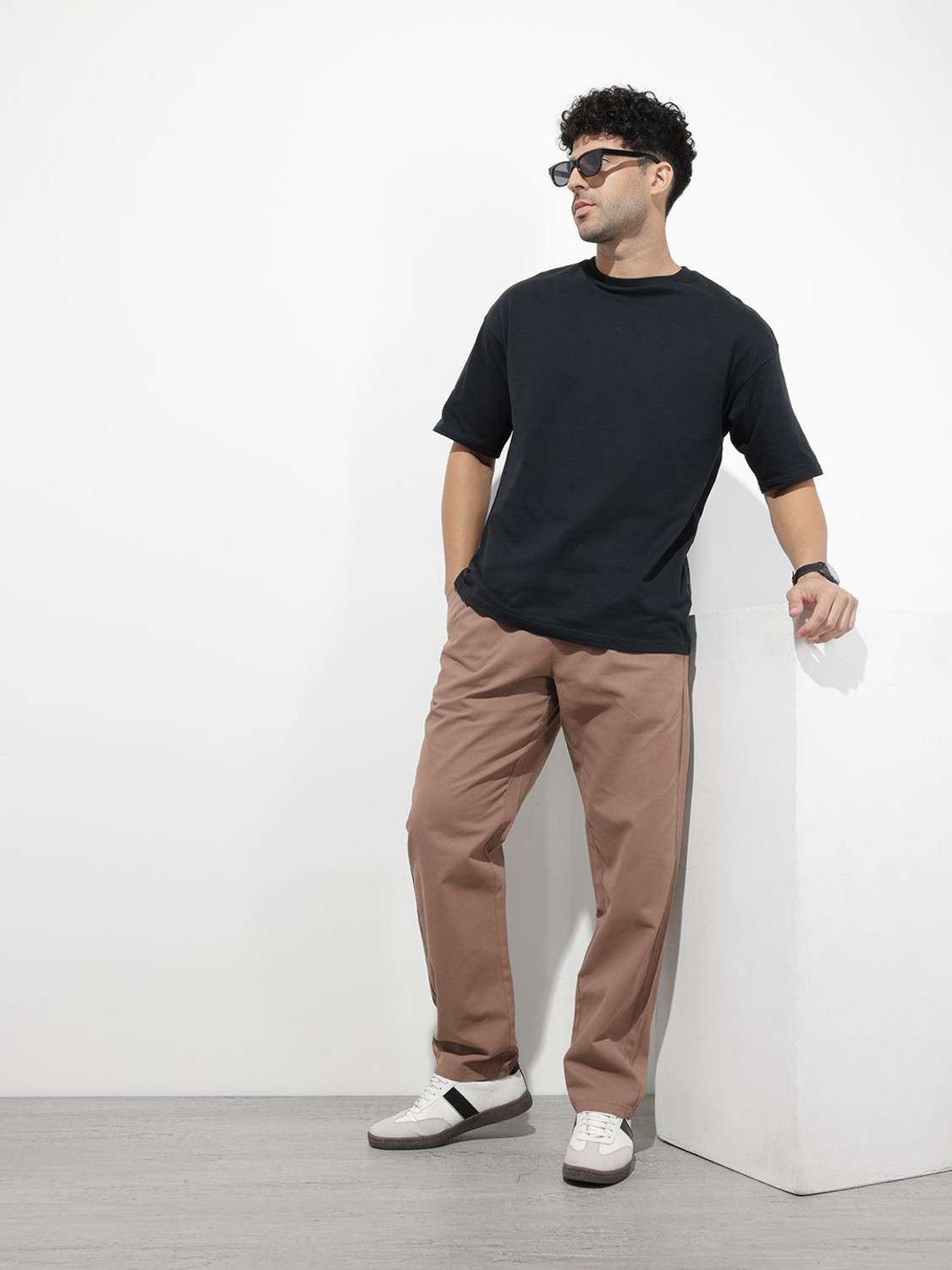 Image of Roadster Relaxed Men Brown Trousers