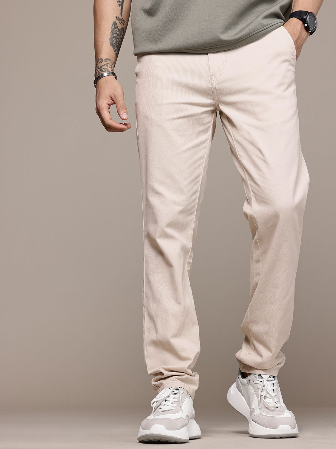 Image of Roadster Regular Fit Men Beige Trousers