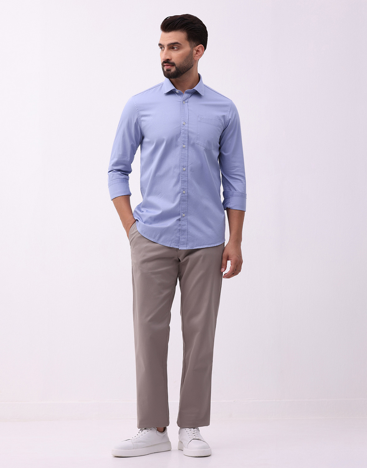 Image of Blackberrys Men Slim Fit Solid Cut Away Collar Casual Shirt