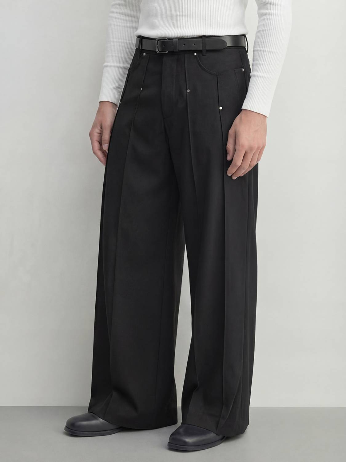 FUGAZEE Loose Fit Men Black Trousers - Image 4