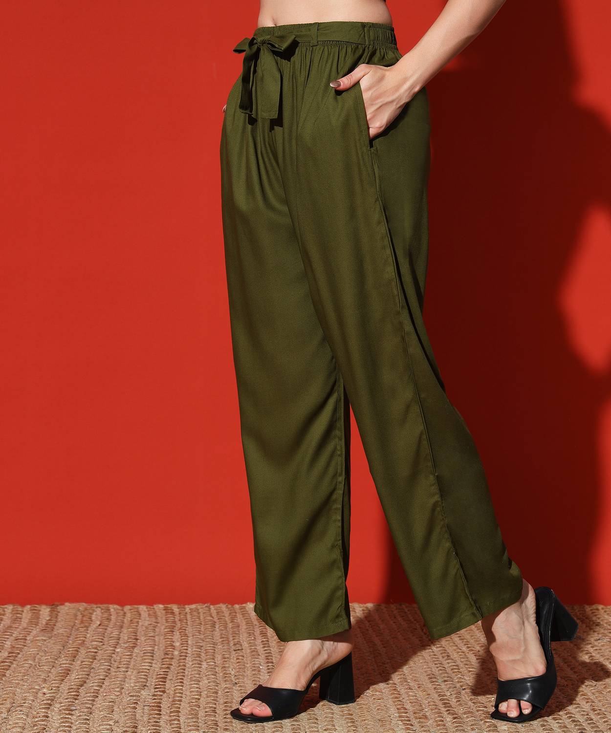HERMISTON Regular Fit Women Dark Green Trousers