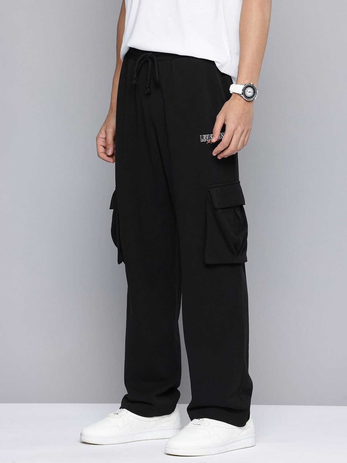 Image of LEVI'S Tapered Men Grey Trousers