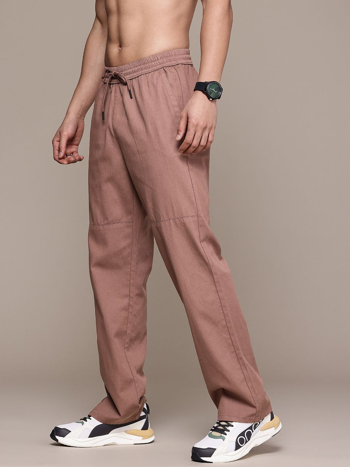 Image of Roadster Straight Fit Men Purple Trousers