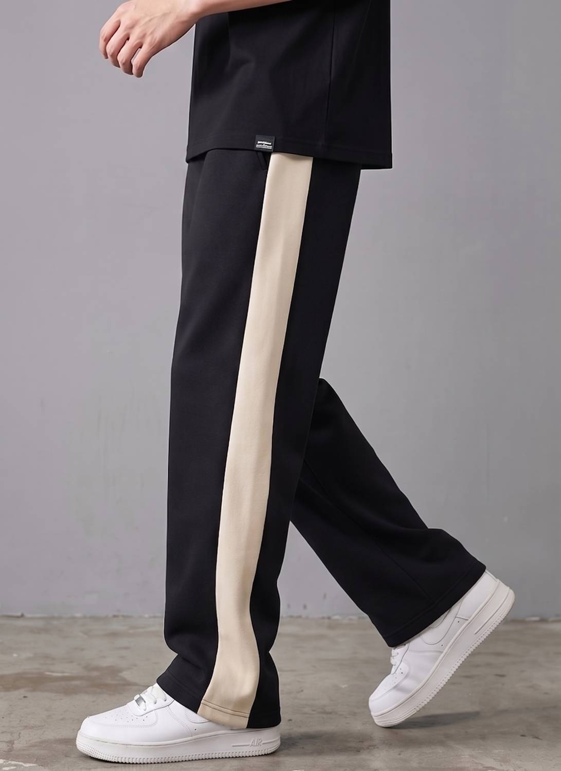 GULLYKRAFT Relaxed Men Black Beige Trousers