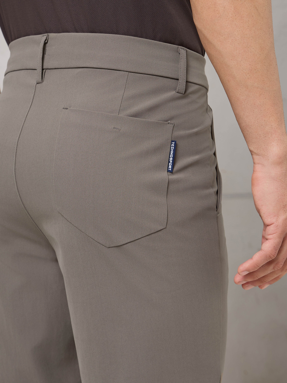 Image of TECHNOSPORT Straight Fit Men Light Green Trousers