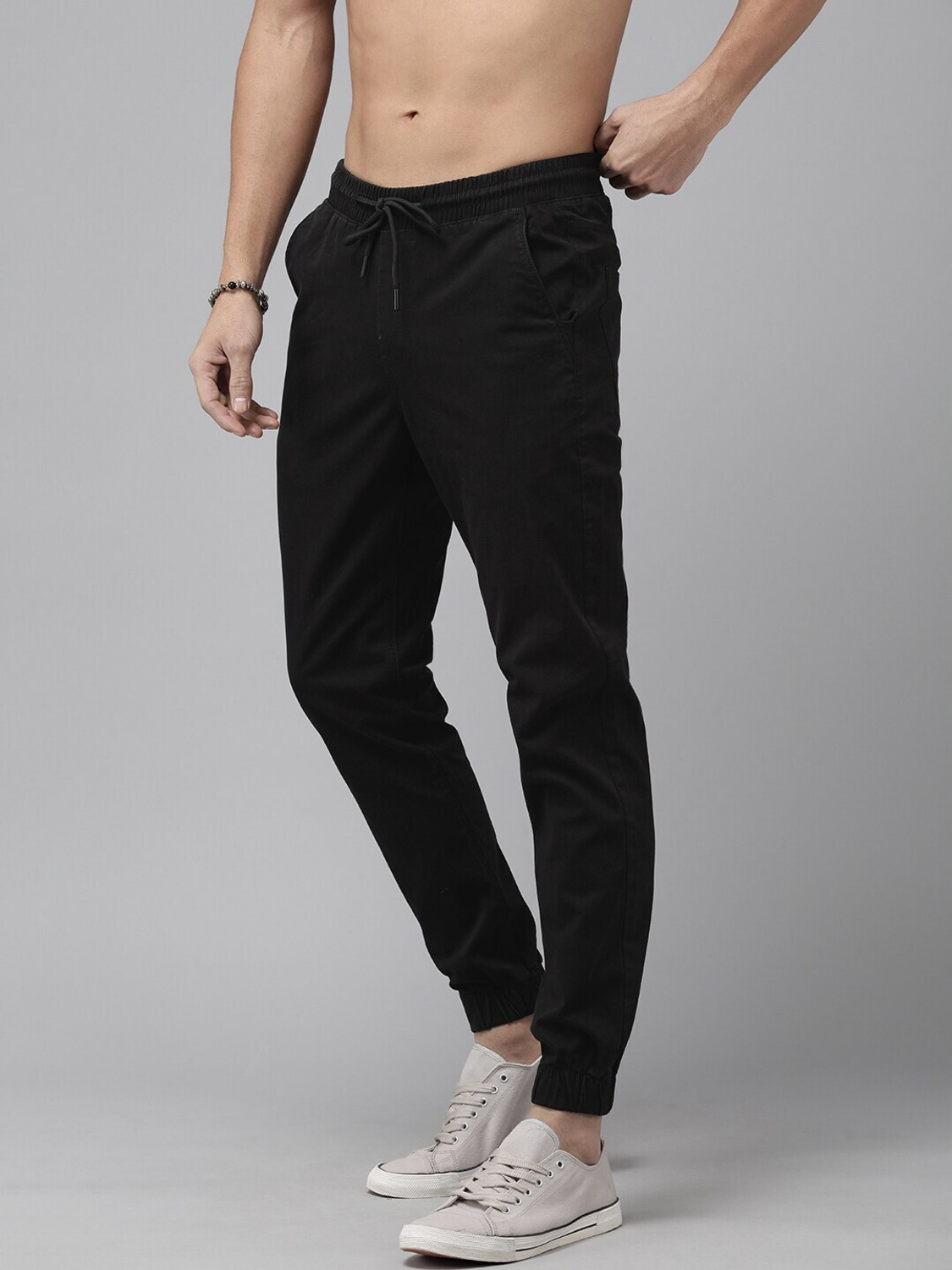 Image of Roadster Men Regular Fit Black Pure Cotton Trousers