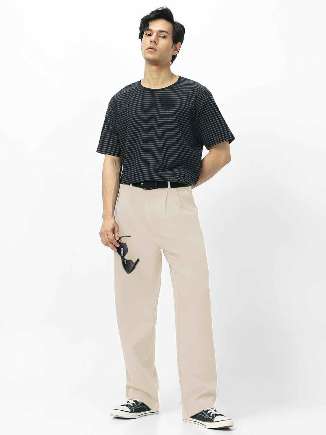 Image of Urbano Fashion Loose Fit Men Cream Trousers