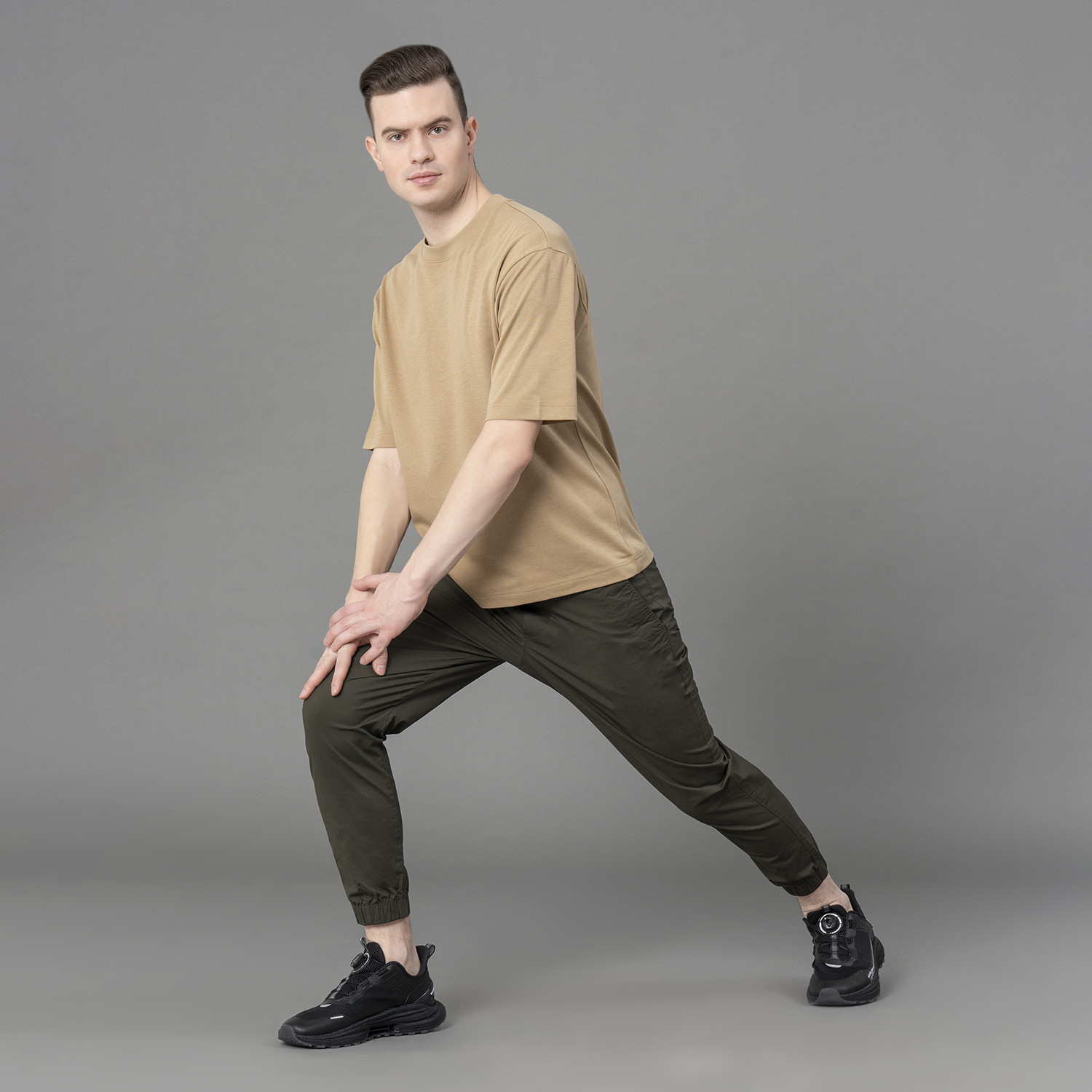 Image of RED TAPE Regular Fit Men Green Trousers