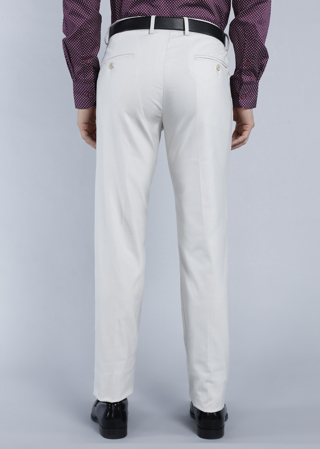 Image of VAN HEUSEN Men Slim Fit Cream Polyester Trousers