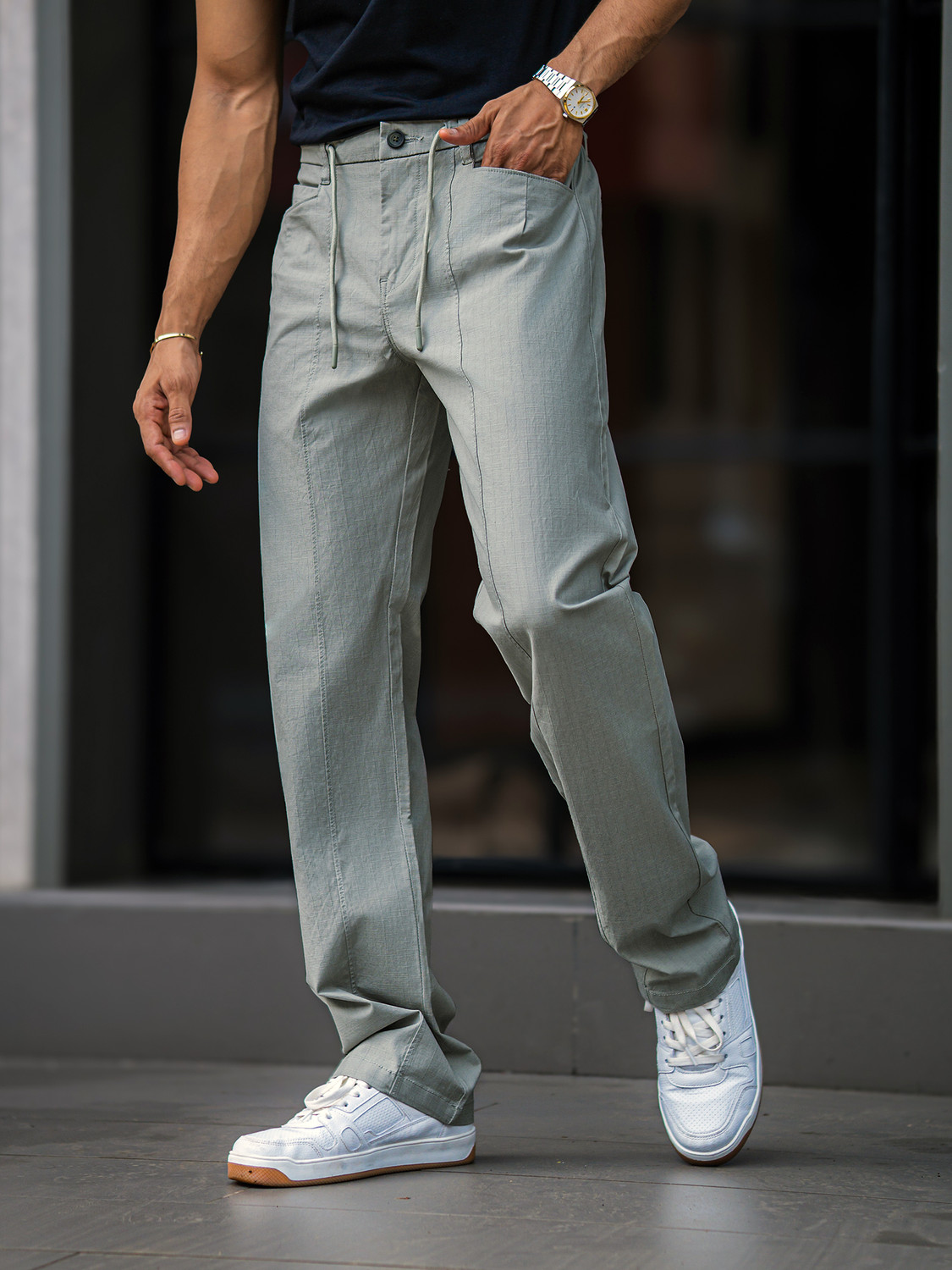 Image of MANIAC Regular Fit Men Green Trousers