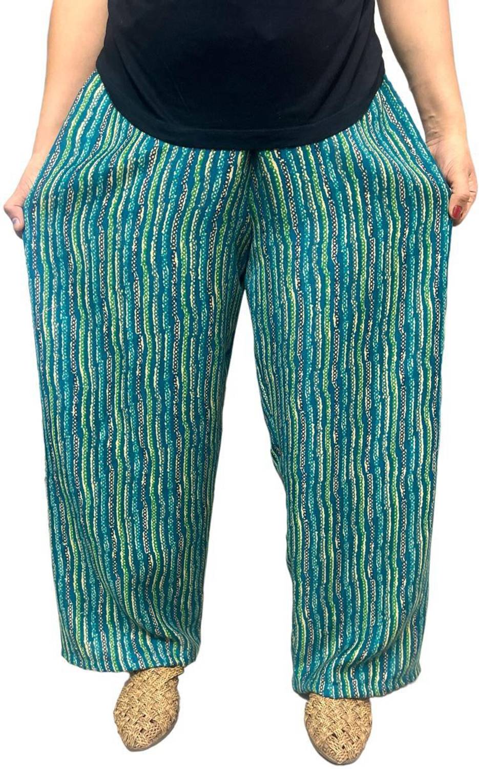 Atriyo Relaxed Women Blue Trousers