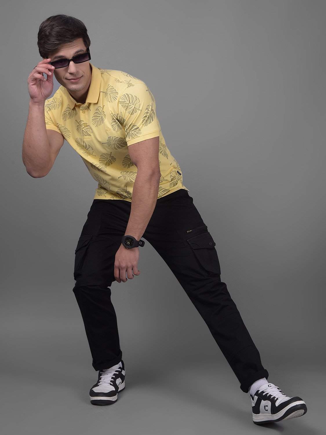 Image of CRIMSOUNE CLUB Slim Fit Men Black Trousers