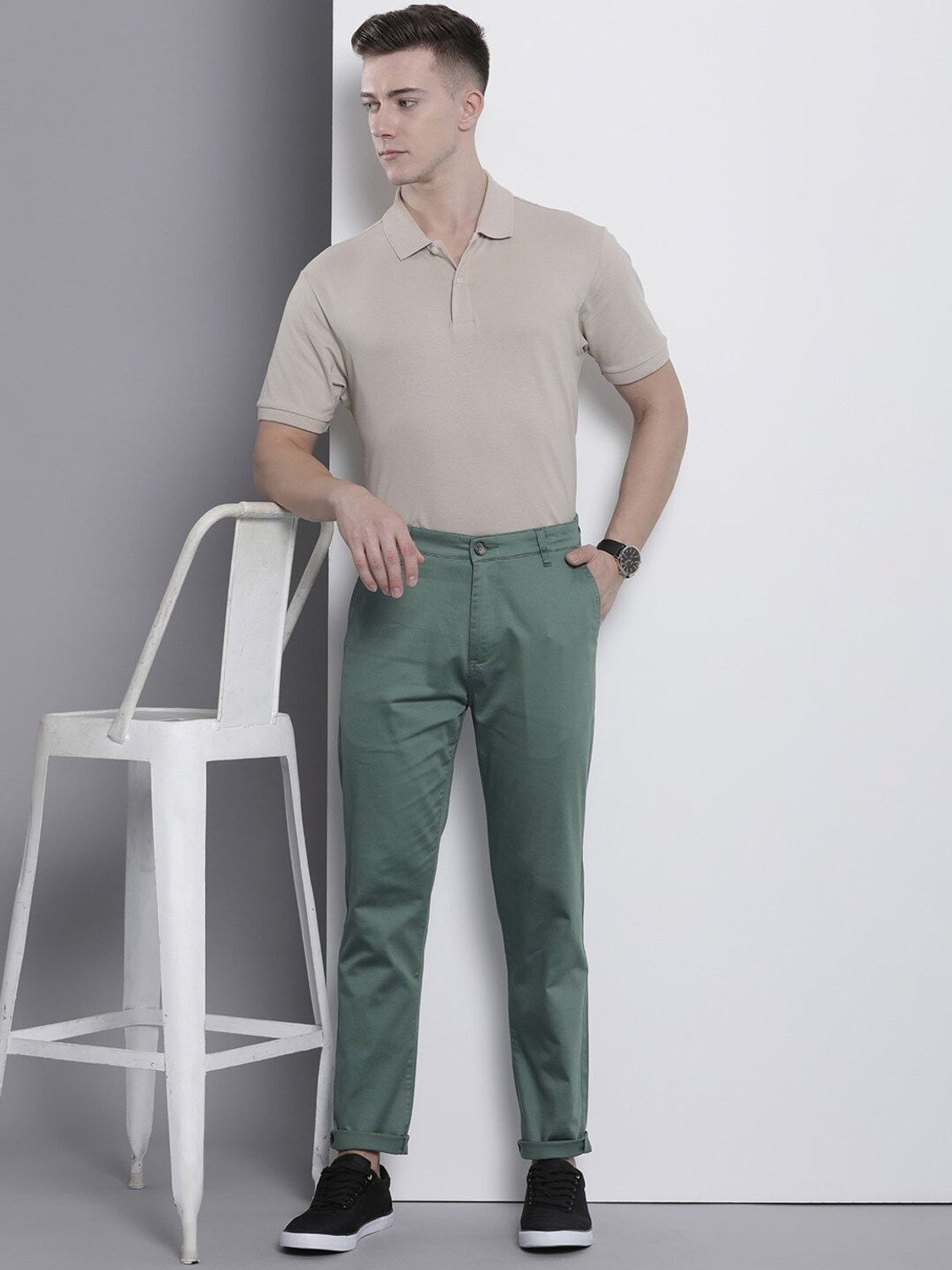 Image of The Indian Garage Co. Slim Fit Men Green Trousers