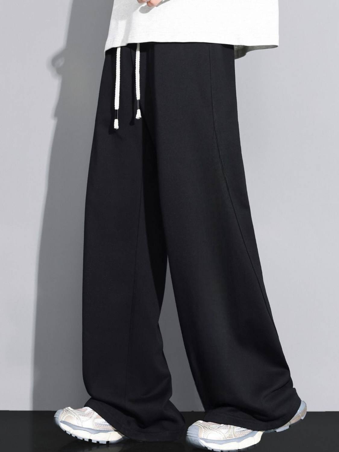 Dockstreet Loose Fit Men Black Trousers - Image 2