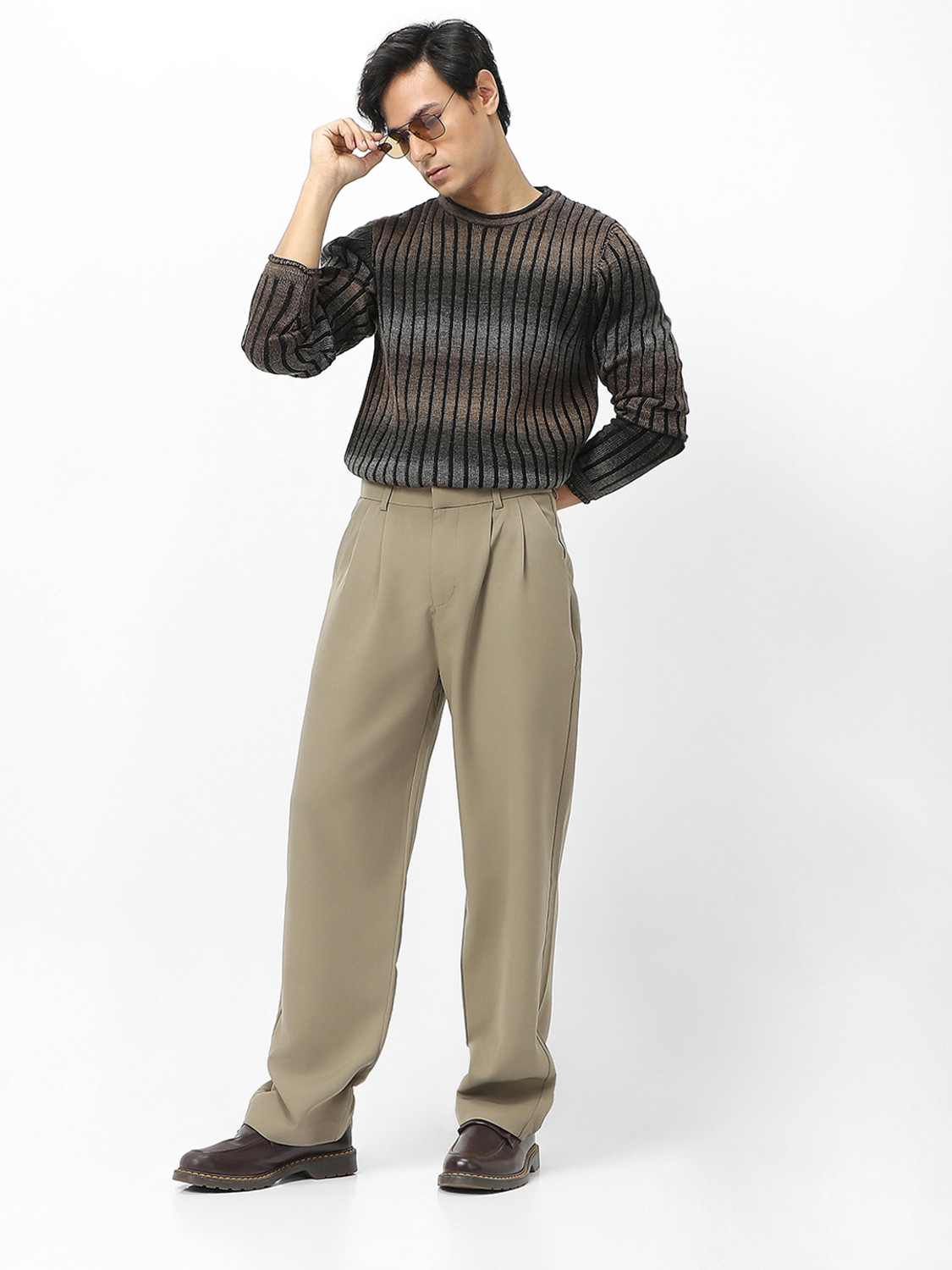 Image of Urbano Fashion Loose Fit Men Light Green Trousers