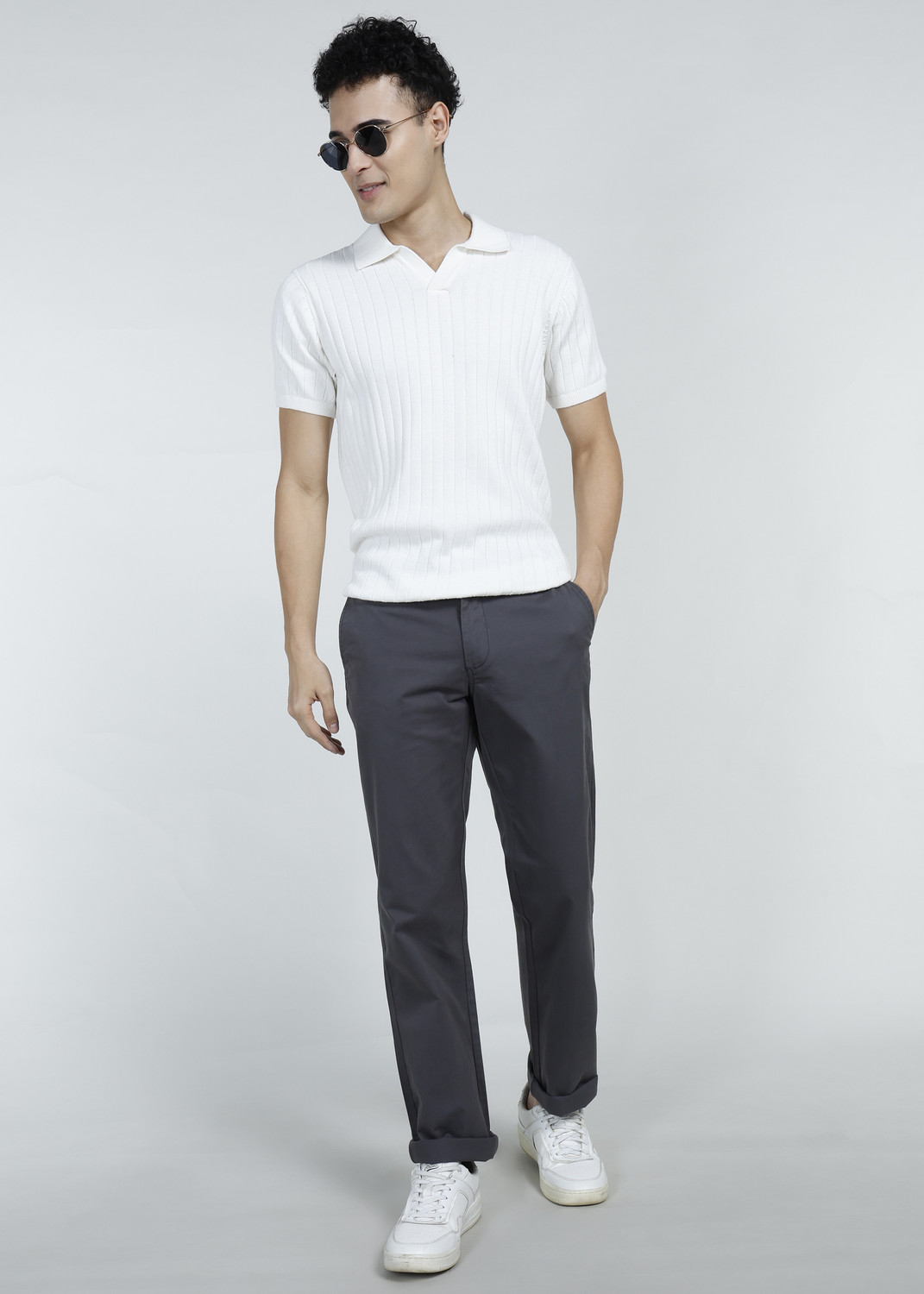 Image of INDIAN TERRAIN Men Regular Fit Grey Cotton Blend Trousers