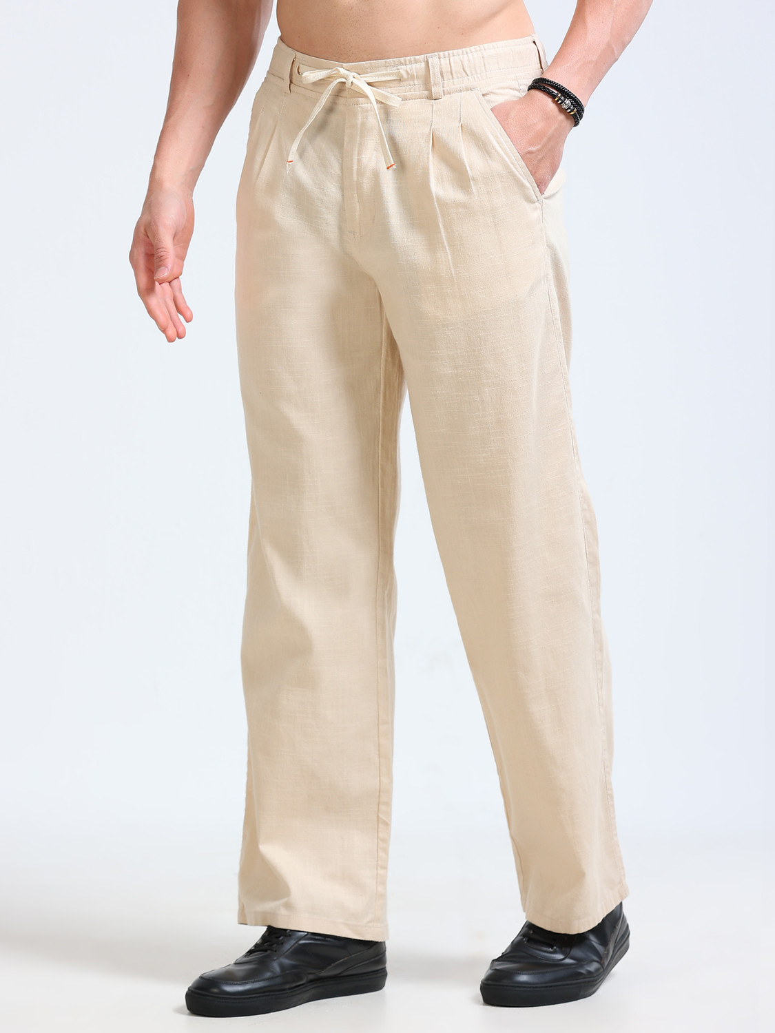 Image of Roadster Loose Fit Men Cream Trousers