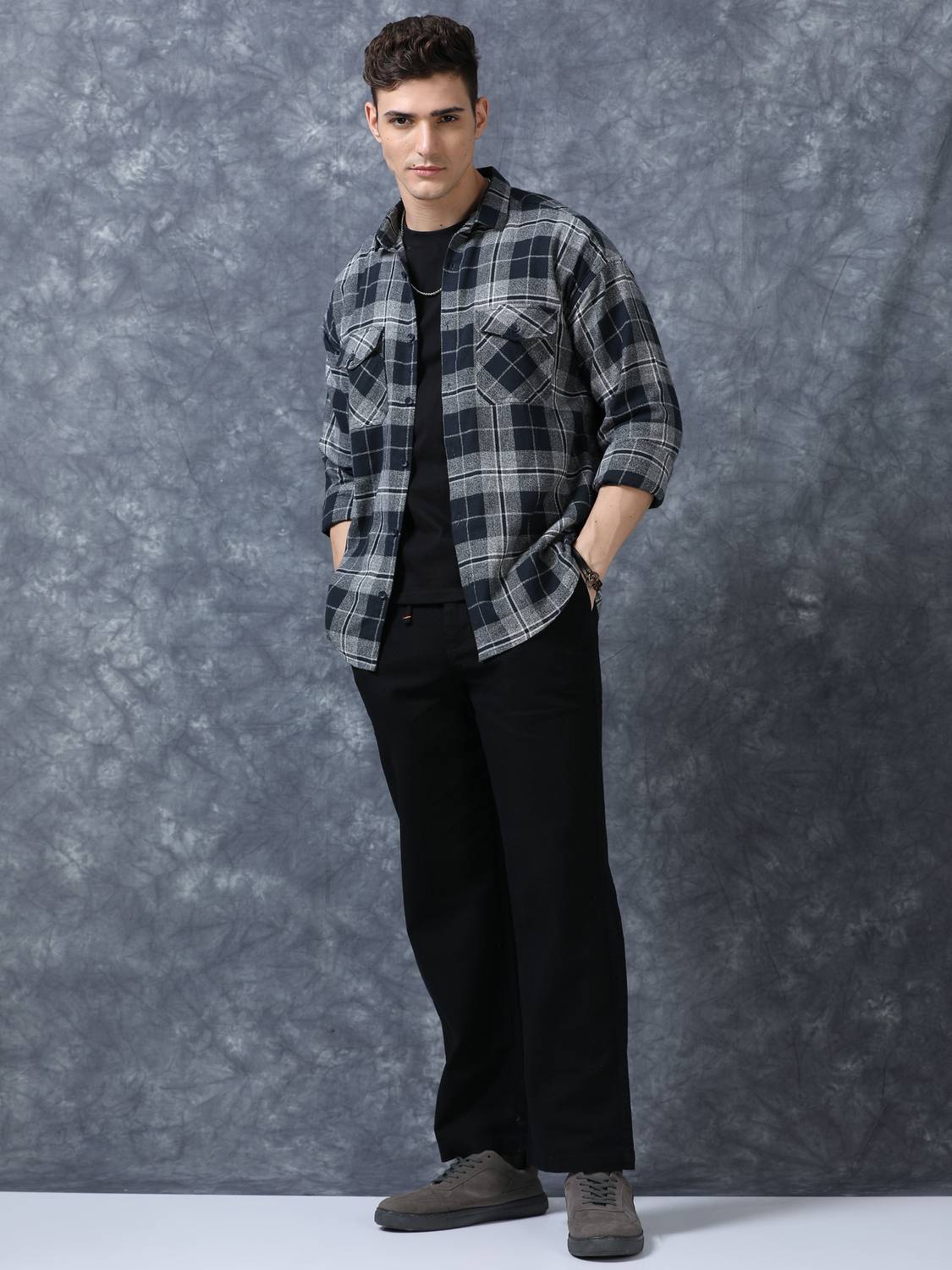 Roadster Relaxed Men Black Trousers - Image 5