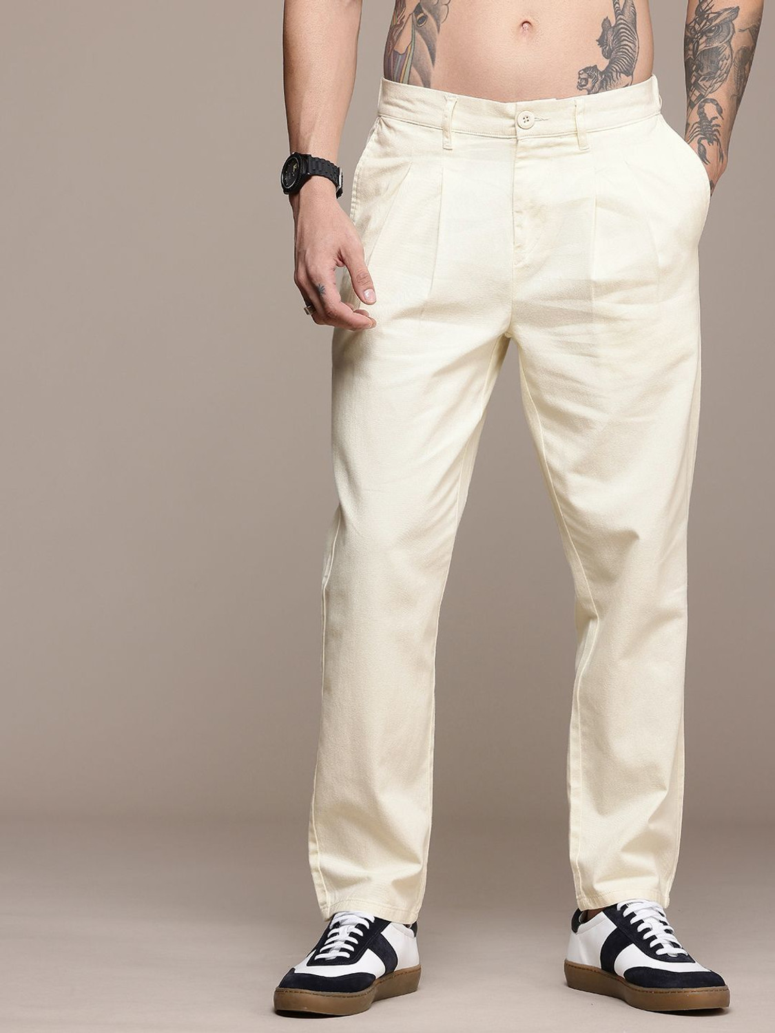 Image of Roadster Regular Fit Men White Trousers