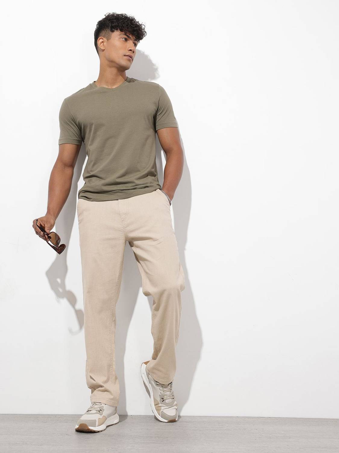 Roadster Gold Trousers - Image 4