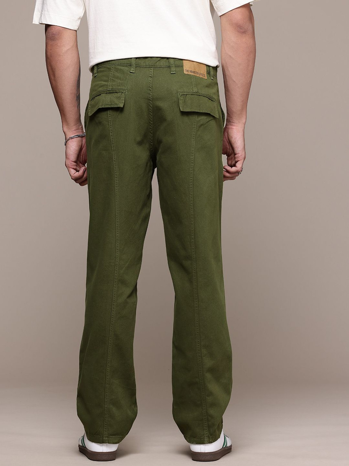 Image of Roadster Loose Fit Men Light Green Trousers