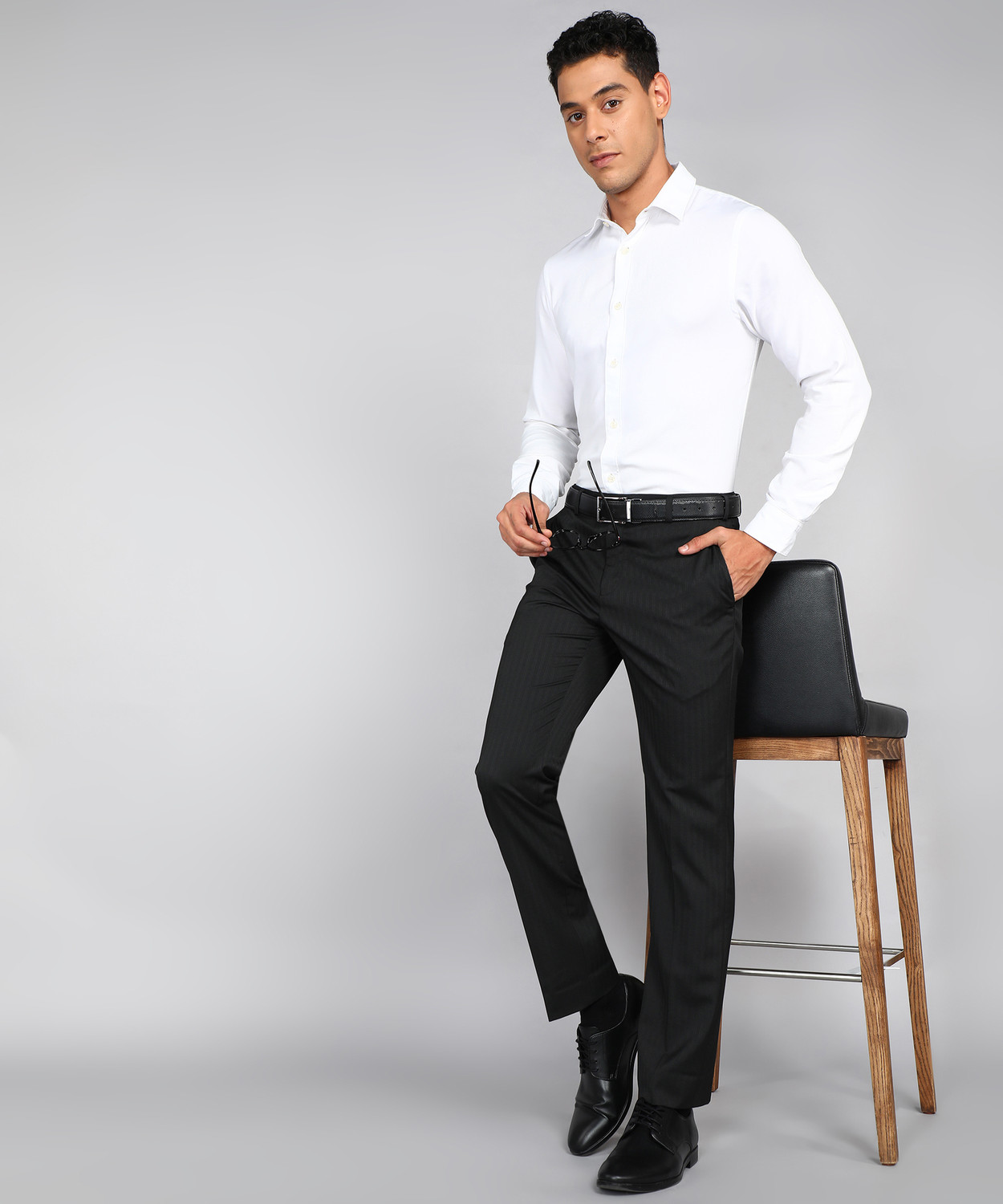 Image of Raymond Slim Fit Men Black Trousers