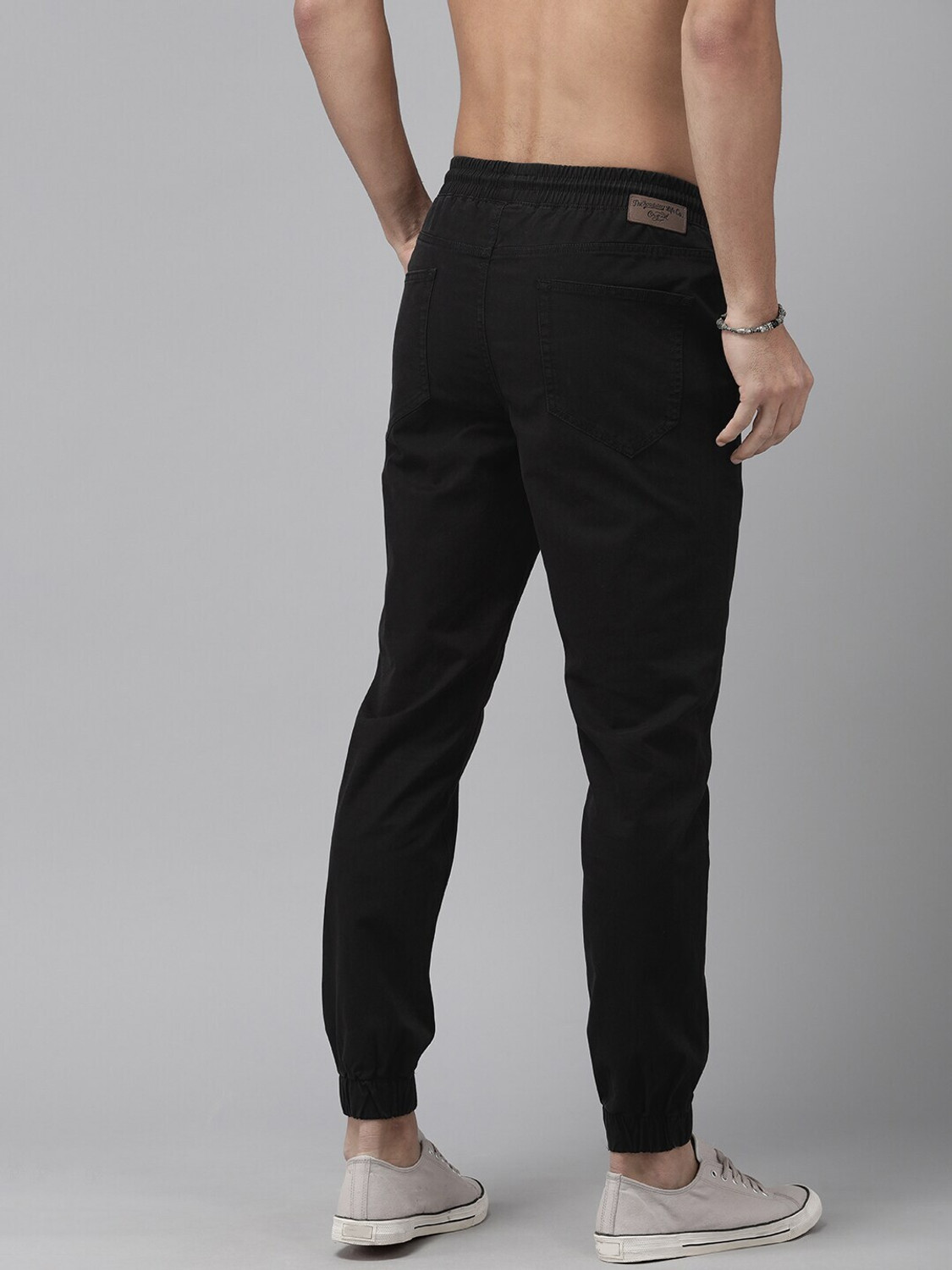 Image of Roadster Men Regular Fit Black Pure Cotton Trousers