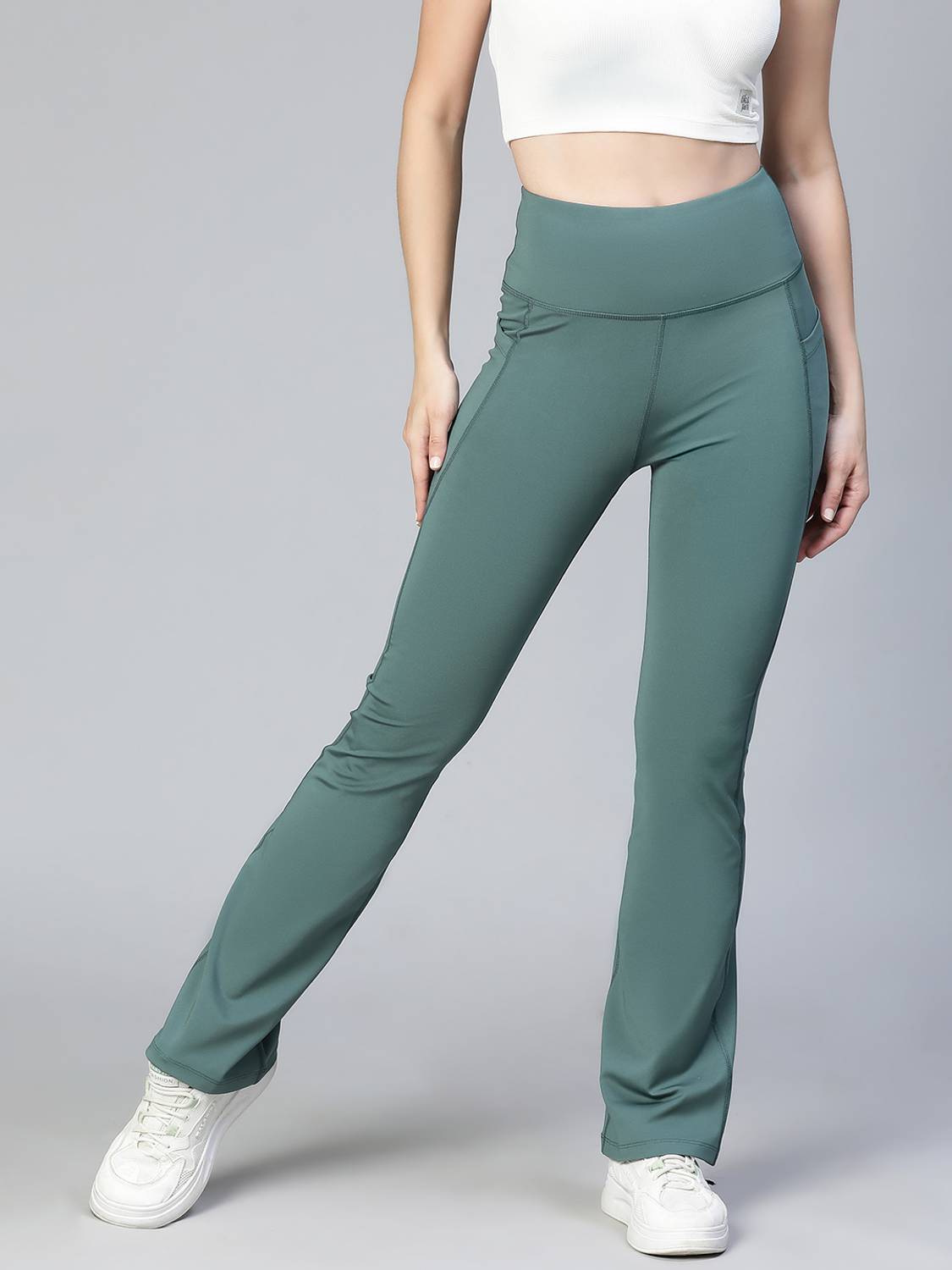 ATHLISIS Regular Fit Women Green Trousers