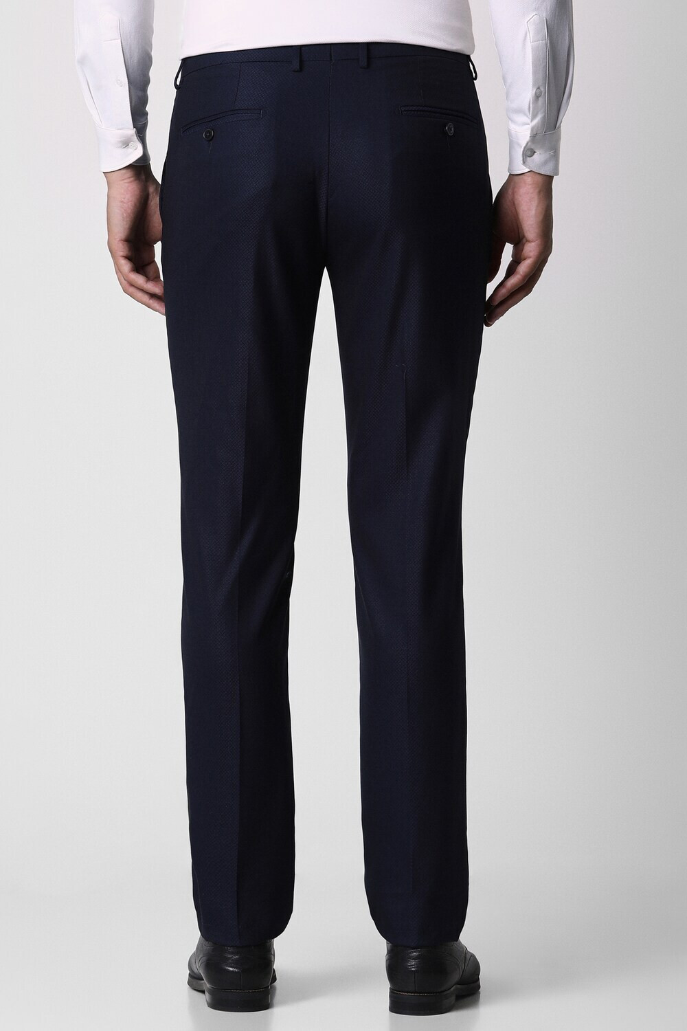 Image of VAN HEUSEN Men Slim Fit Blue Cotton Blend Trousers