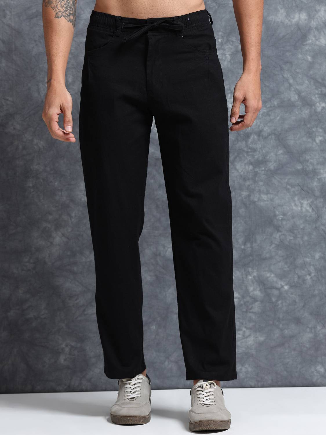 Bellaciao Men Black Relaxed Trousers - Image 1