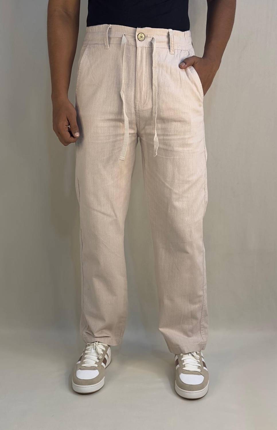12 O'Clock Relaxed Men Cream Trousers