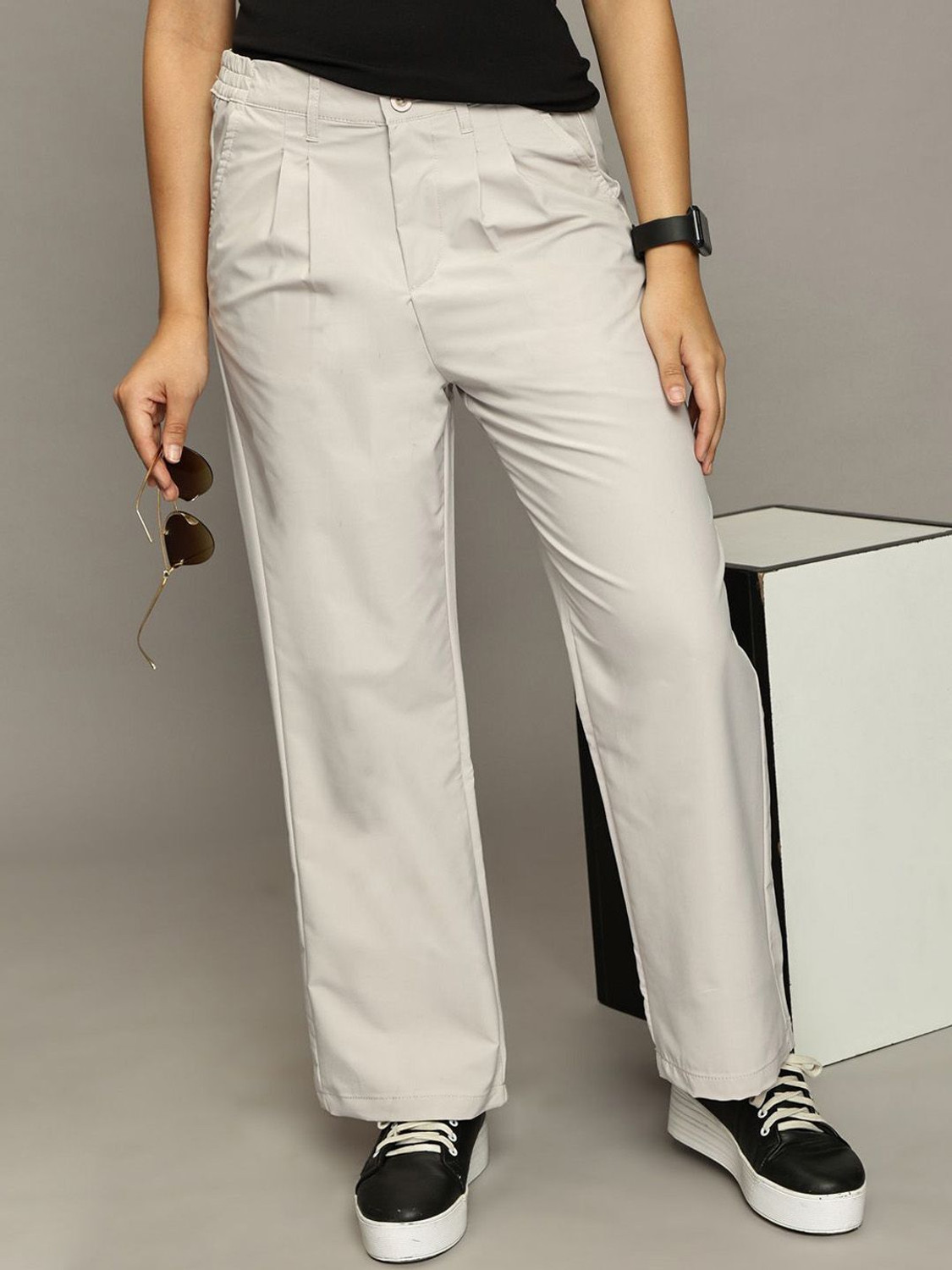 Image of Roadster Regular Fit Men Brown Trousers