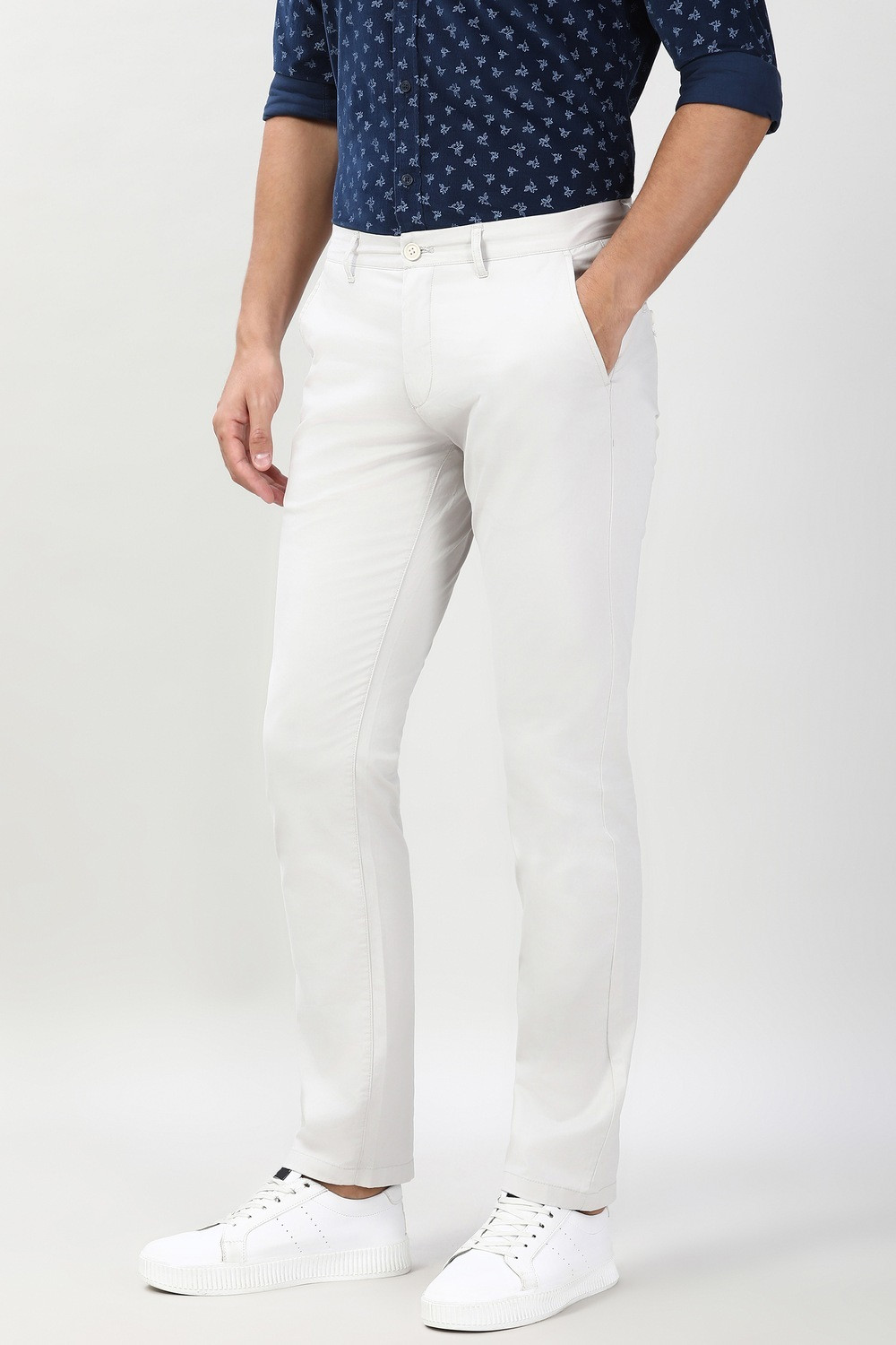 Image of PETER ENGLAND Men Slim Fit White Cotton Blend Trousers