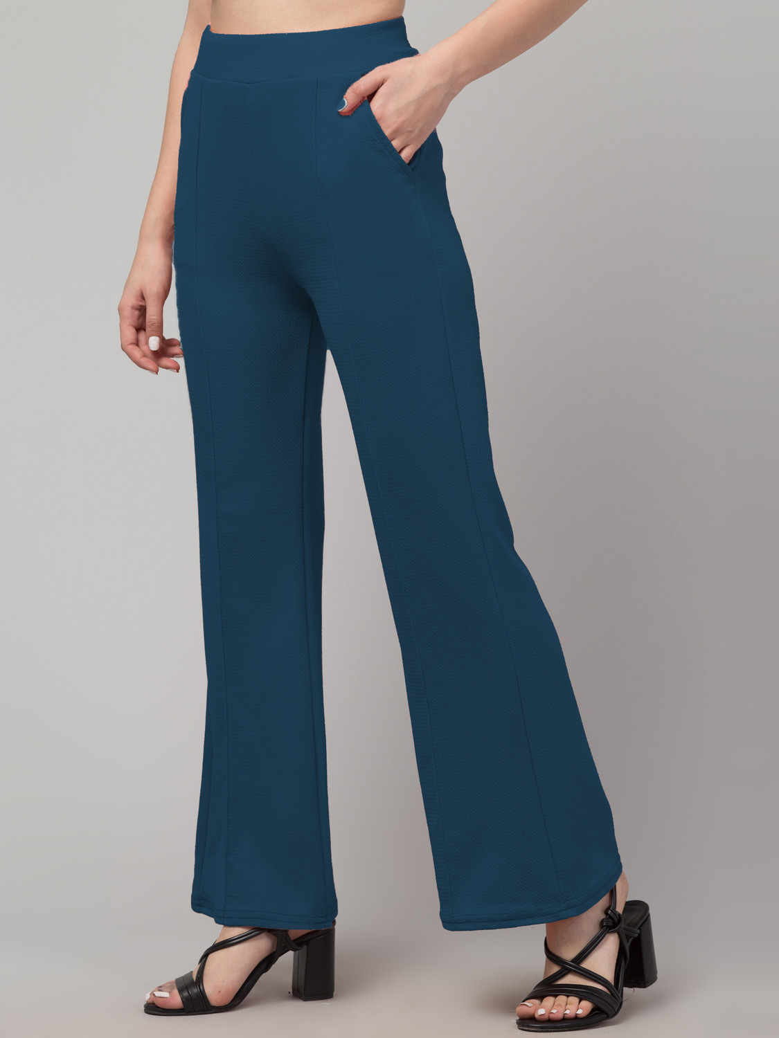 Image of NNIFA Relaxed Women Blue Trousers