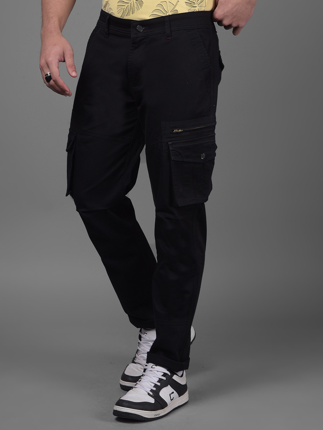 Image of CRIMSOUNE CLUB Slim Fit Men Black Trousers