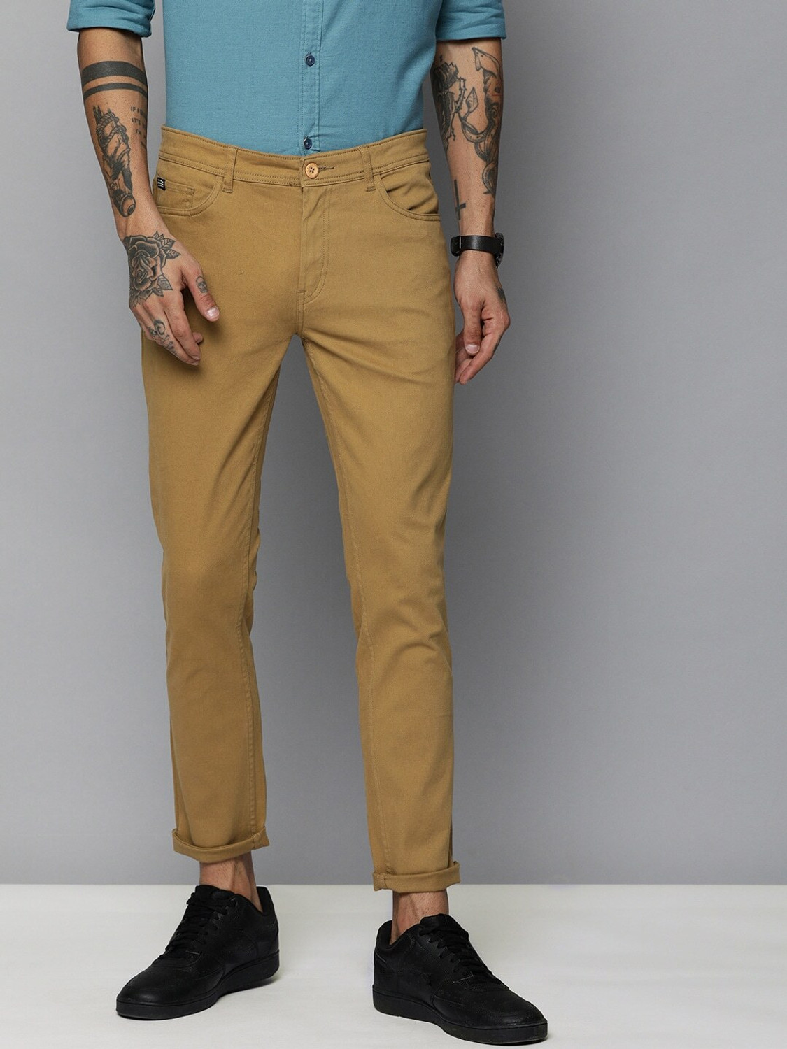 Image of The Indian Garage Co. Men Slim Fit Khaki Cotton Blend Trousers