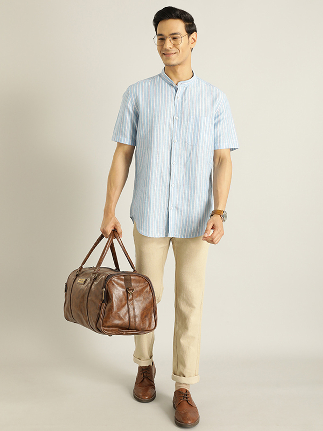 Image of INDIAN TERRAIN Slim Fit Men Blue Trousers
