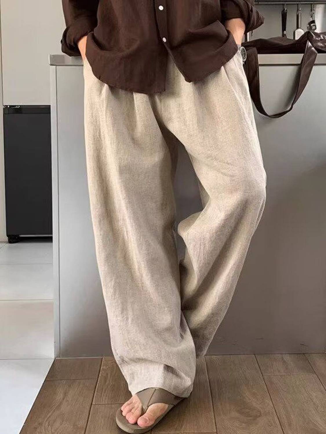 Suo Flared Men Beige Trousers - Image 1