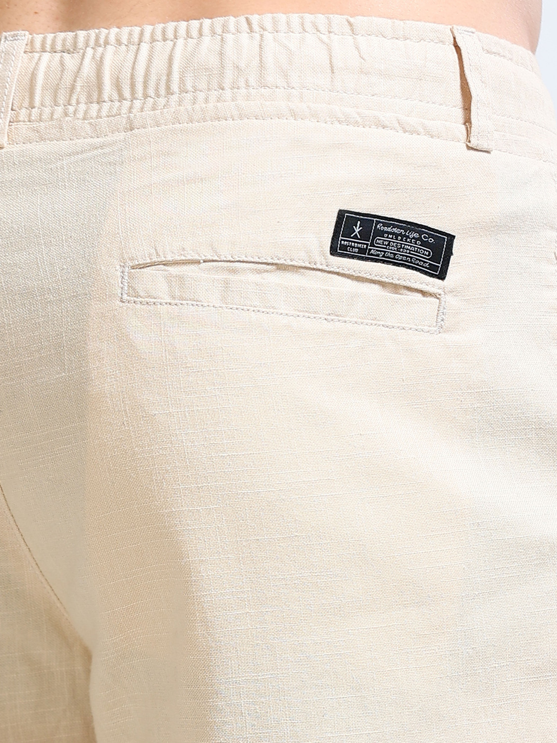 Image of Roadster Loose Fit Men Cream Trousers