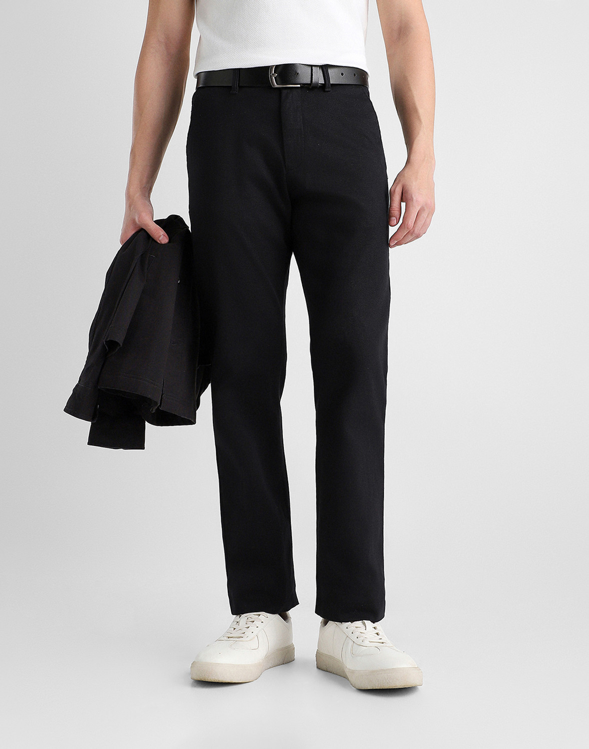 VAN HEUSEN SPORT Regular Fit Men Black Trousers