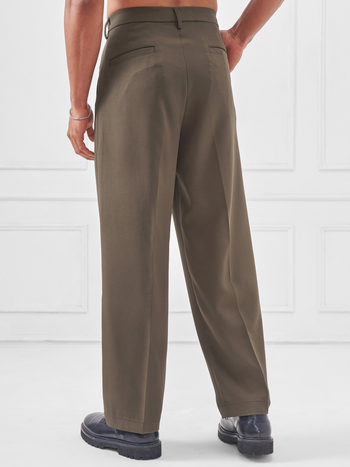 Image of HIGHLANDER Loose Fit Men Brown Trousers